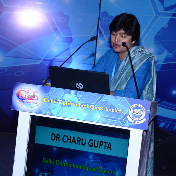 l-dr-charu-gupta-at-the-retina-session