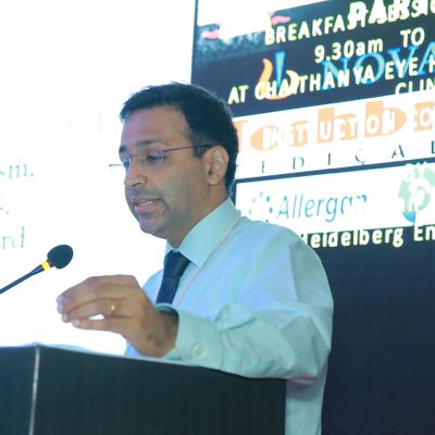 Dr Daraius Shroff at Retina Imaging Congress