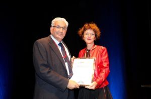 Dr. Noshir Shroff won the video award at ESCRS 2018